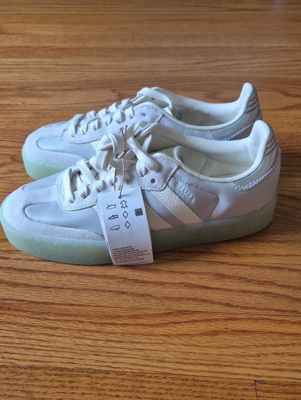 adidas Women’s Samba Sneakers size 8 NWOB